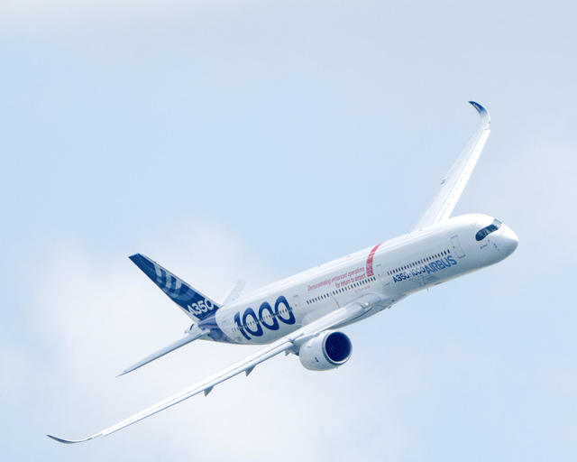 Airbus20A350 100020in20flight