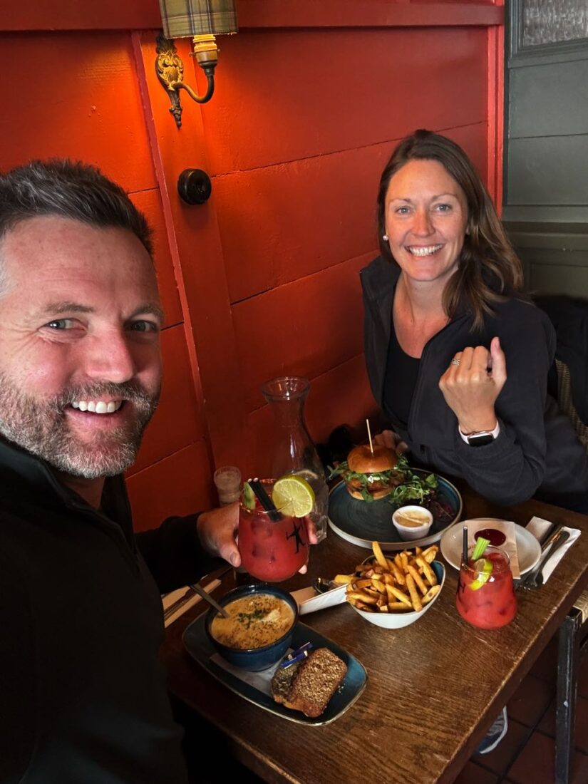 Lunch At Pub In Ireland 825x1100