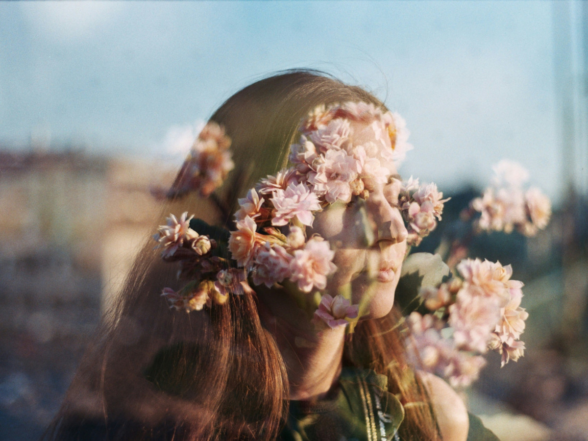 People Born on These 4 Dates Have an Old Soul & Timeless Aura - Parade